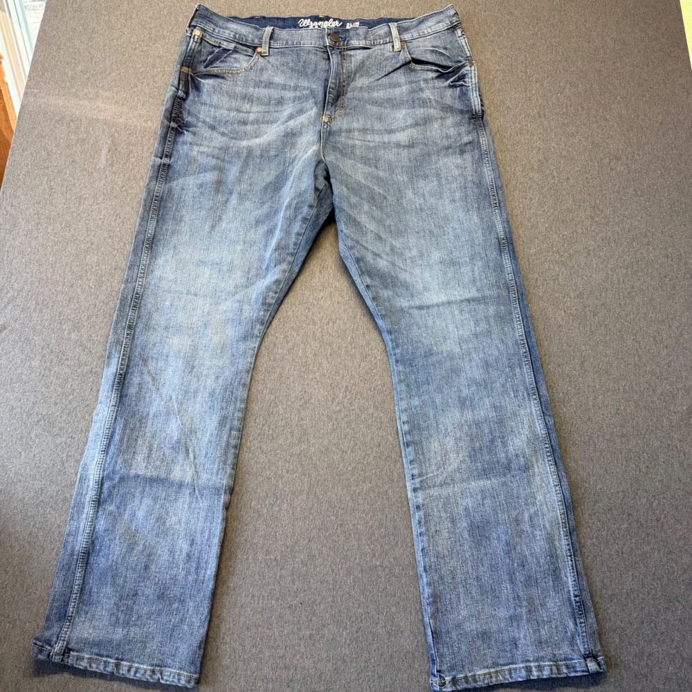 Wrangler Retro Slim Boot Jeans Mens 39x31 Light Wash Blue Denim Western Bootcut